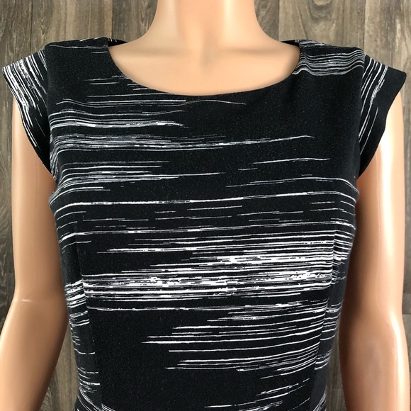 Max & Cleo cap sleeve brushstroke sheath dress - Picture 2 of 6